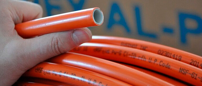 Монтаж труб из сшитого полиэтилена